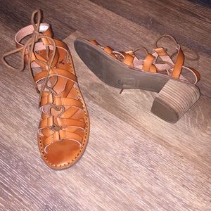 NWOT American Eagle strap sandal